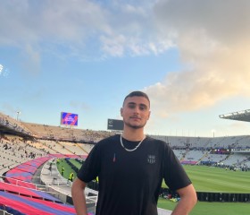 Amir, 18, Nazareth