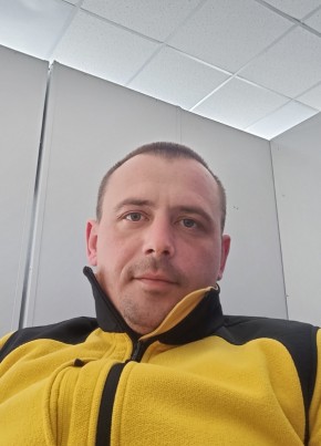 Дмитрий из Первомайского (Тамбовской обл.) 33 года