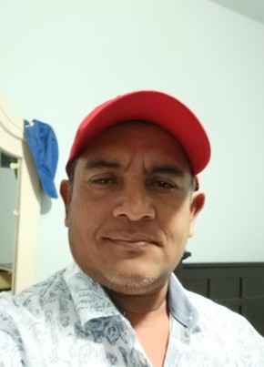 Wilmer Martinez, 49, United States of America, Miami
