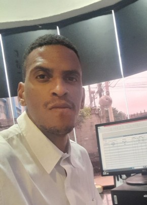 Serginho из Guarulhos 28 лет