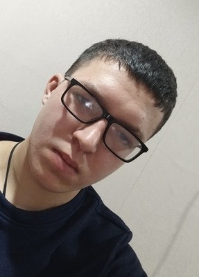 Maksim, 20, Russia, Yekaterinburg