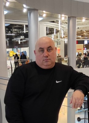 Максим из Воронежа 48 лет