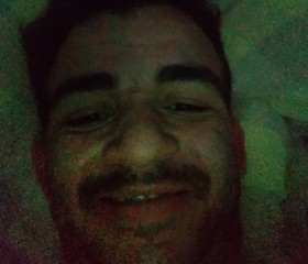 Lazaro, 23, Earlwood