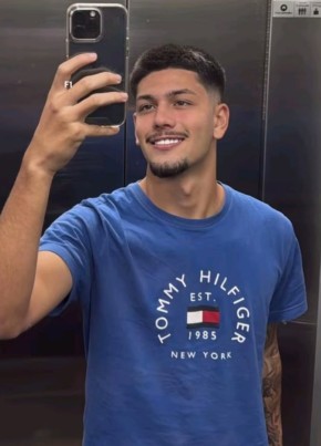 Lucas из Brasília 18 лет