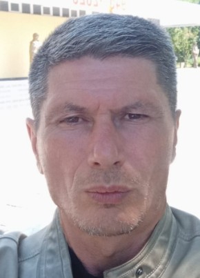 Эдуард из Bălți 48 лет