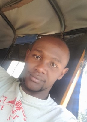 Richard, 26, Kenya, Nairobi