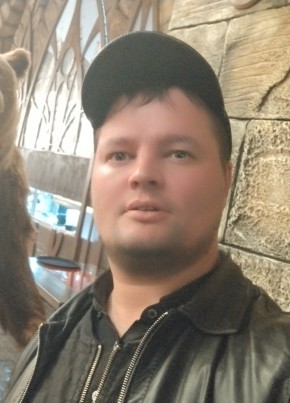 Artëm, 29, Russia, Saint Petersburg