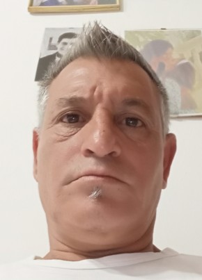 Artur kaso из Aradeo 57 лет