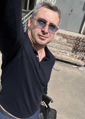 Зураб из Москвы 42 года