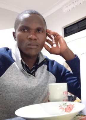 Alexander из Soroti 28 лет