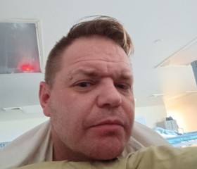 Sebastian, 40, Dallas