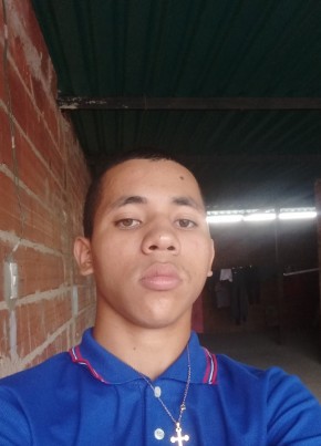 Gabriel из Washington D.C. 22 года