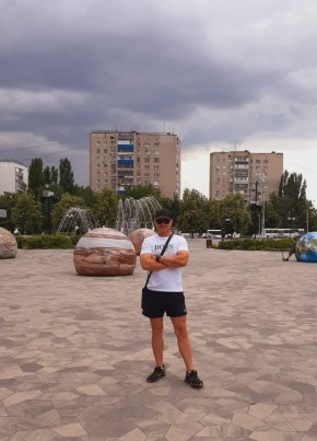 Константин из Липецка 42 года