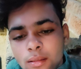 Goloo, 20, Sherkot