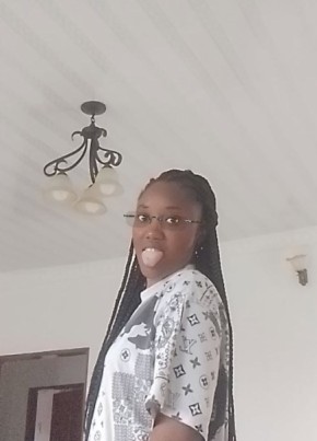 Anelle из Yaoundé 26 лет