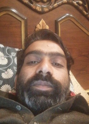 Irfan Ahmad, 27, Pakistan, Faisalabad