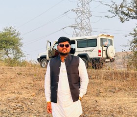 Vineet, 22, Khachrod