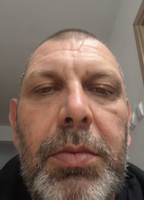 Emil из Świebodzin 47 лет