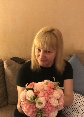 Лена, 55, Россия, Москва