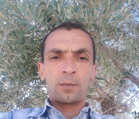 Hatem, 36, El Kef