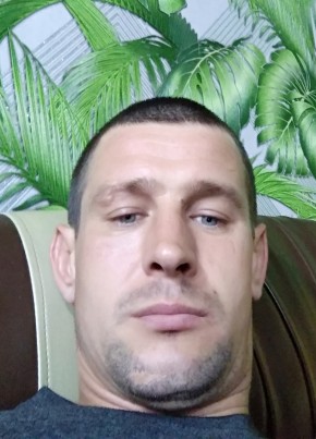 Anton, 37, Russia, Kerch