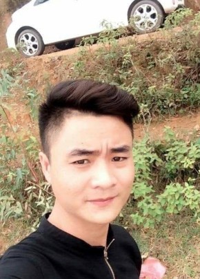 David из Hà Nội 18 лет