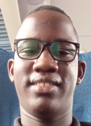 TEAMHERO95 из Nairobi 18 лет