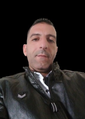 وائل حموده, 42, جمهورية مصر العربية, القاهرة