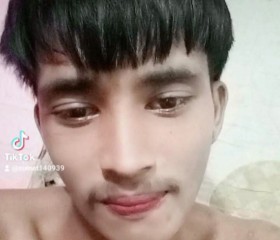Sumet Sukkil, 29, Phunphin