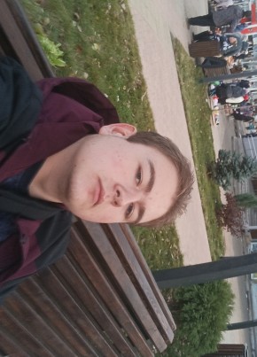 Maksim, 21, Russia, Saratov