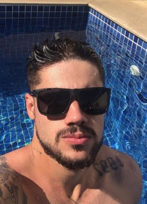 Marcos из Itajaí 24 года