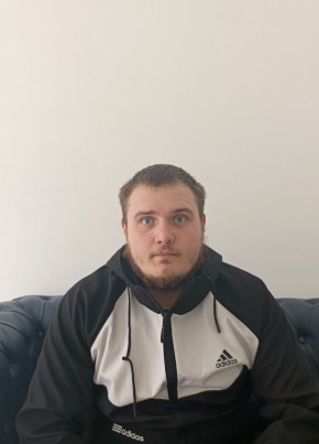 Юрий из Губкинския 24 года