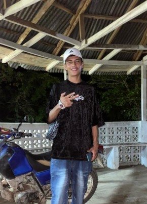 Alejandro из Ibagué 20 лет