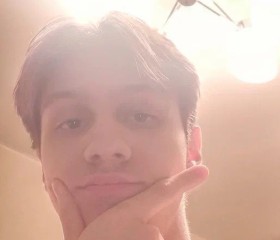 Artur, 19, Zvenigorod