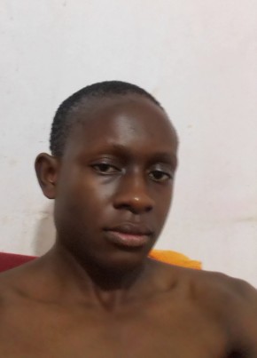 El Roual из Brazzaville 18 лет