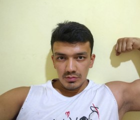 Jahongir, 23, Bekobod