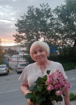 Ирина из Владивостока 68 лет