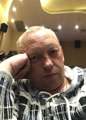 Юрий из Санкт-Петербурга 53 года