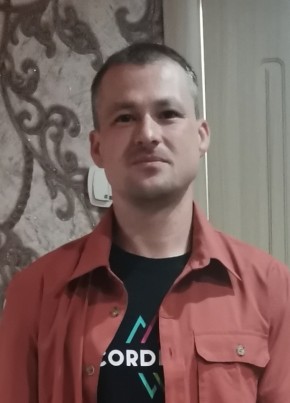 Денис из Ухты 34 года