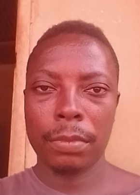 Tchao kossi Théo, 28, République Togolaise, Kpalimé