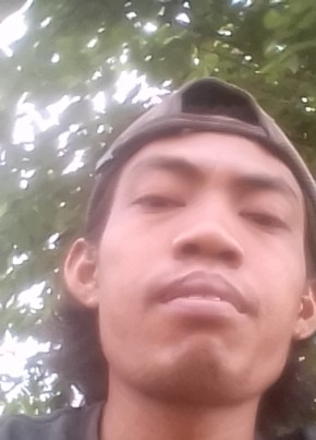 Nur hadi, 31, Indonesia, Dukuhturi