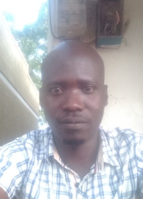 Sam, 40, Uganda, Kampala