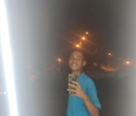 كاظم, 22, Kousa