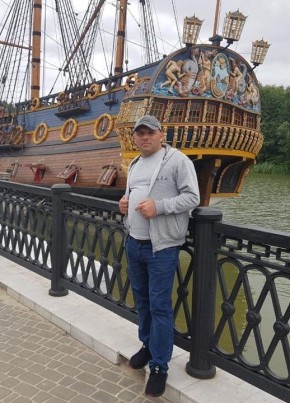 Лёва из Воронежа 40 лет