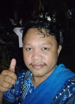 Robert Calipayan из Digos 32 года