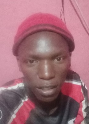 Apollo, 27, Uganda, Kampala