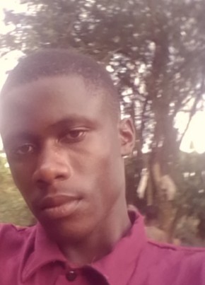 Lovermandadon, 24, Uganda, Mubende