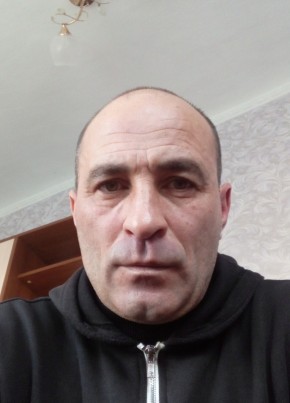 Iusipasif, 36, Türkiye Cumhuriyeti, İstanbul