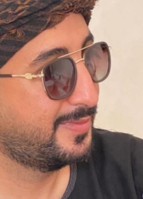 Omar из Kassel 32 года