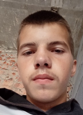 Игорь из Новосибирска 19 лет